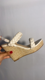 Gevlochten sleehak beige
