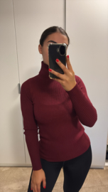 Basic col bordeaux
