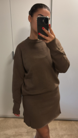 Two piece set bruin