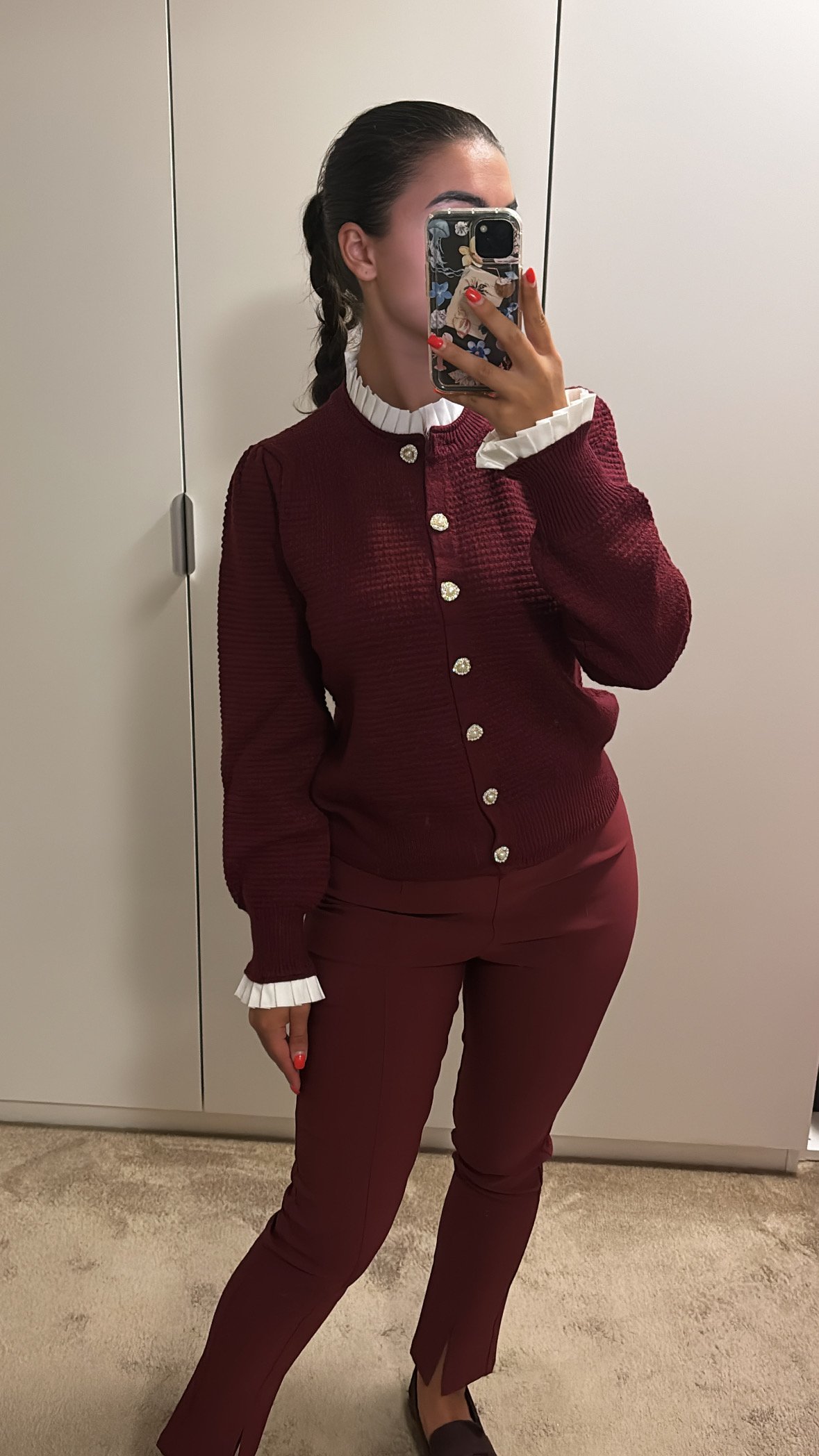 Vest met witte details bordeaux