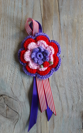 Broche gehaakt " bloem"