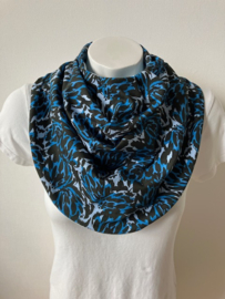 SS 012 Blauw Zwarte print