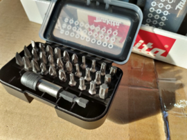 Makita bitset