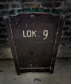 prullenbak lok. 9