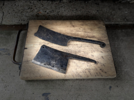 broodplank met metalen handvat