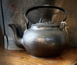 theepot gietijzer