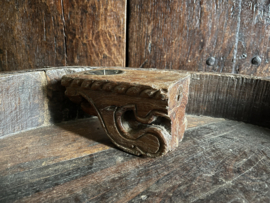 kandelaar, houten ornament  wandkandelaar