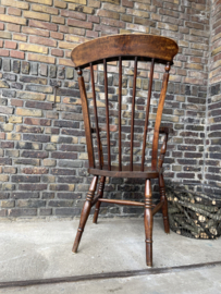 houten spijlen stoel