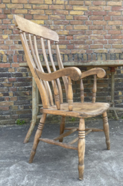 houten spijlen stoel