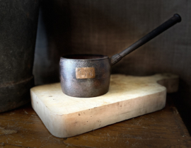 gietijzer steelpannetje