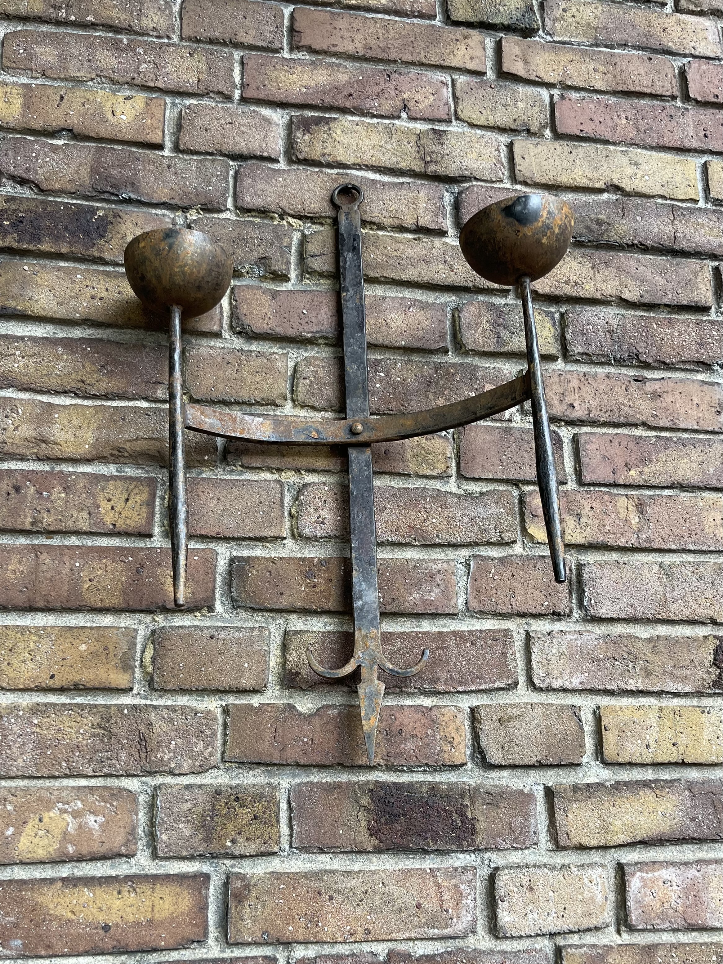 metalen wandkandelaar