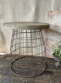 metalen houtmand tafel