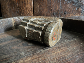 houten ornament wandkandelaar - G RB
