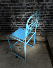 metalen blauwe stoel
