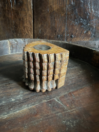 houten ornament  wandkandelaar - G RR