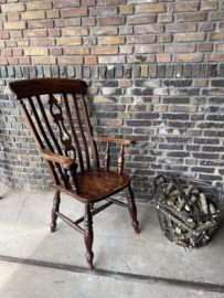 houten spijlen stoel
