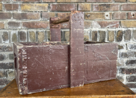 houten trug, houten mand, houten bak met handvat