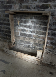houten fruitkist met gaas