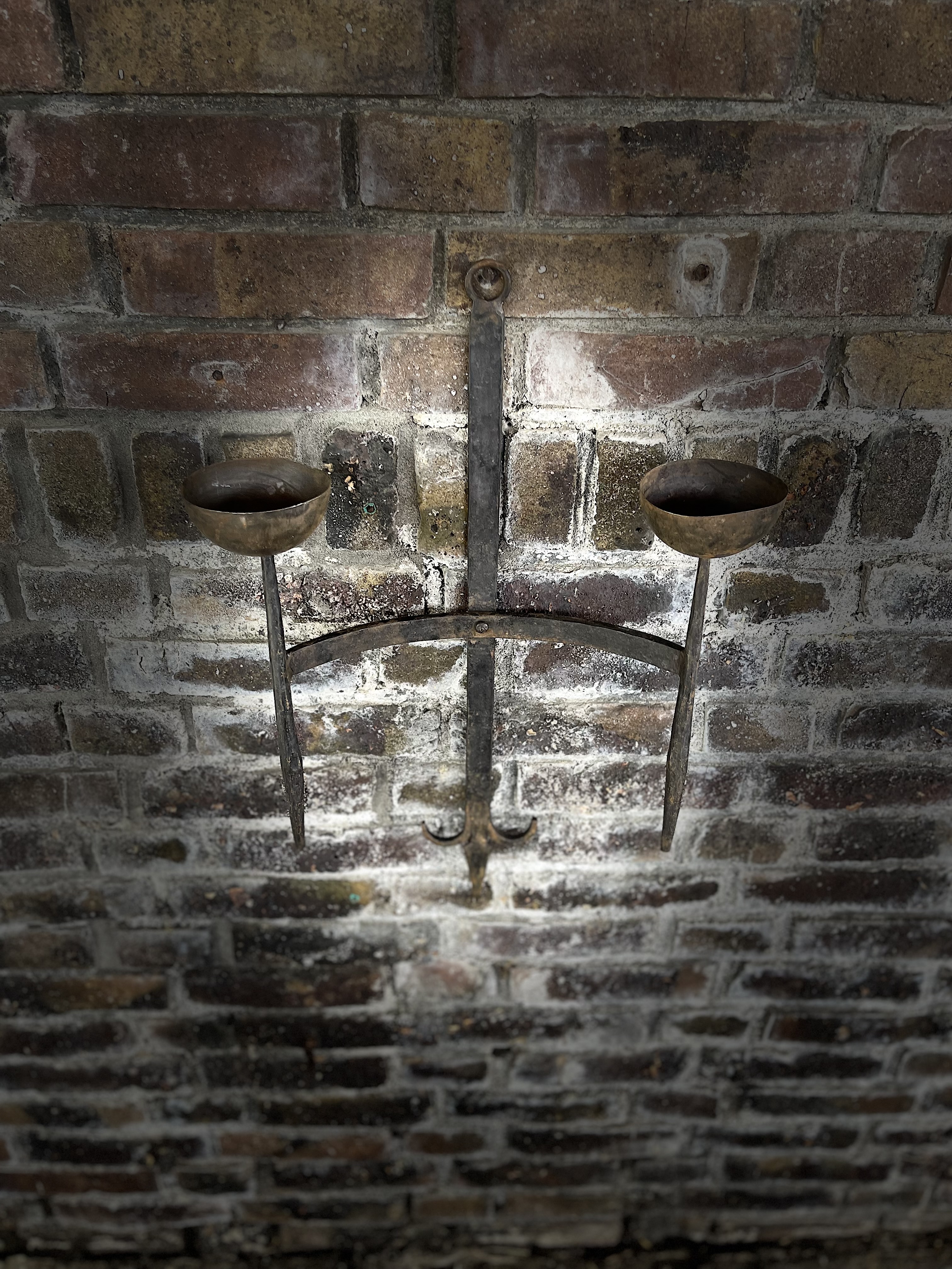 metalen wandkandelaar