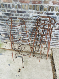 metalen standaards, plantenstandaard gedraaid metaal