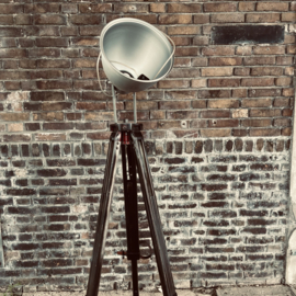 Industriële vloerlamp