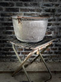 zinken pot met hengsel