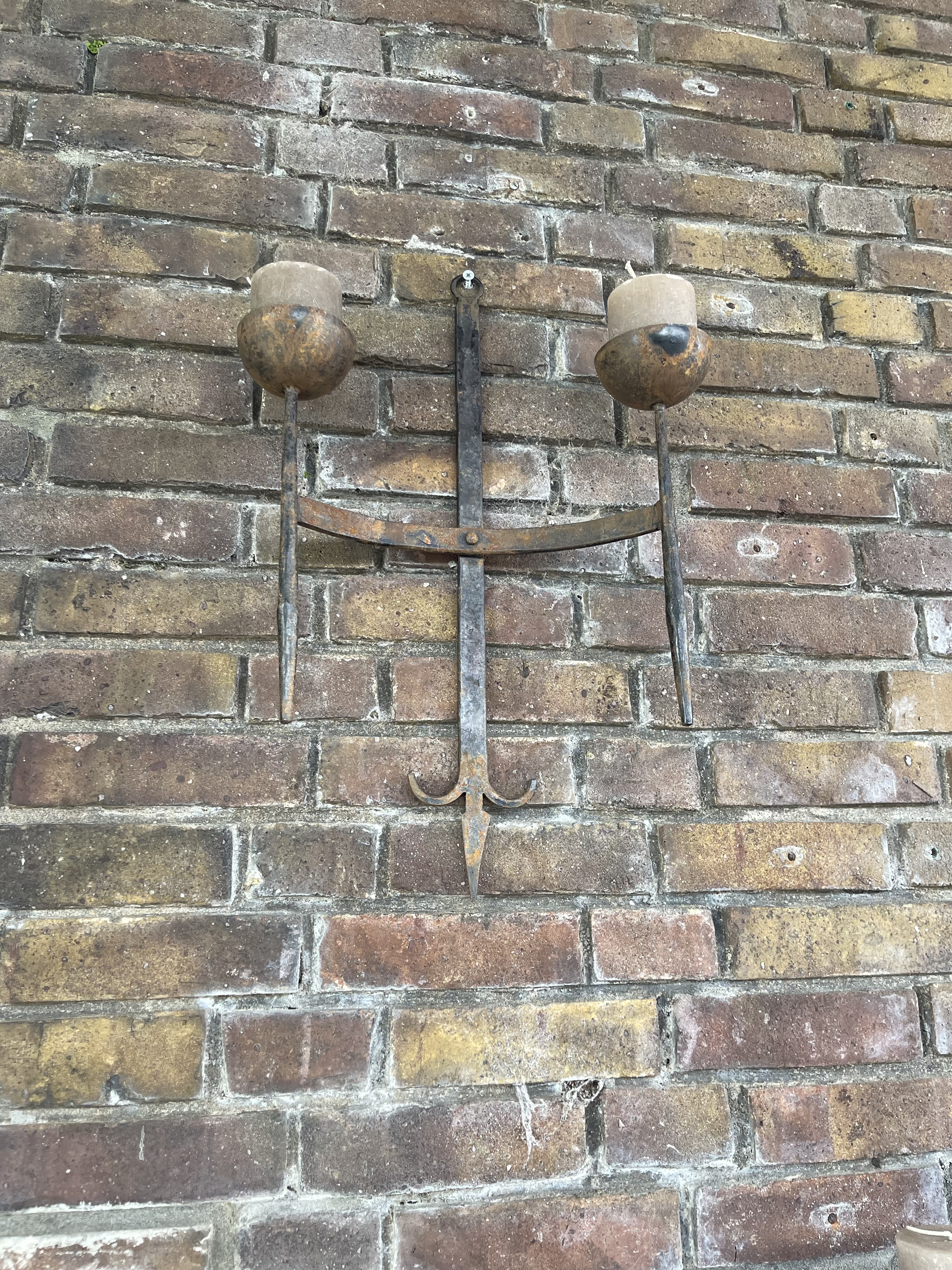 kandelaar, metalen wandkandelaar
