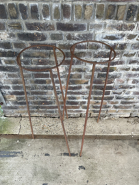 metalen standaards, plantenstandaard gedraaid metaal