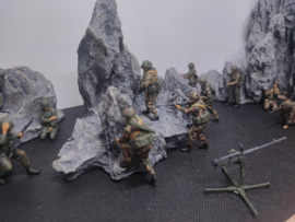 F-alk16 GPMG gunner ready