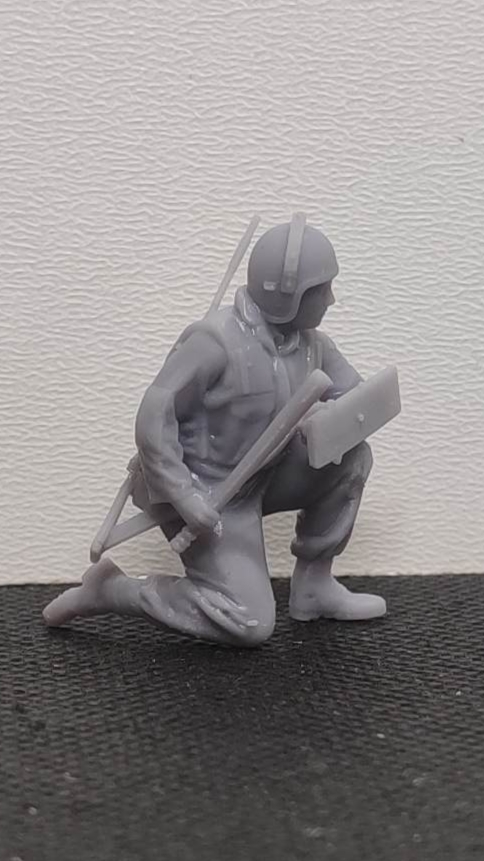 F-GB41 Kneeling Shielder (Shield guy 8)