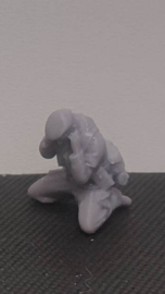 F-alk53 Covering the ears, 81mm gunner