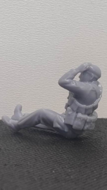 F-alk08 putting on the beret