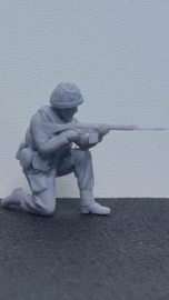 F-alk25 covering fire with the SLR