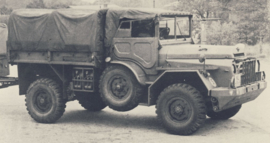 YA-126 1/35 scale 1 ton truck.