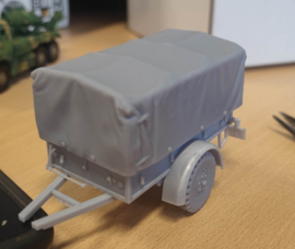 Polynorm 1 ton trailer with cover