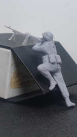 F-alk18 GPMG gunner aiming