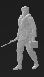 F-MARN09 Marn met munitie kistje