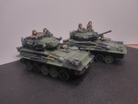 F-alk40 FV Crew, driver hanging