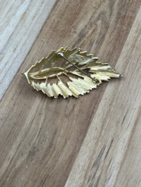 broche blaadje