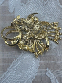 broche parels en strass