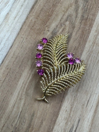 broche roze strass