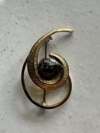 broche maron