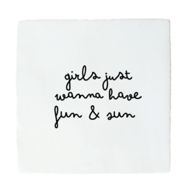 GIRLS, FUN & SUN