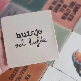 HUJISJE VOL LIEFDE