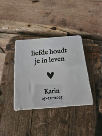 LIEFDE HOUDT JE IN LEVEN (GEPERSONALISEERD)