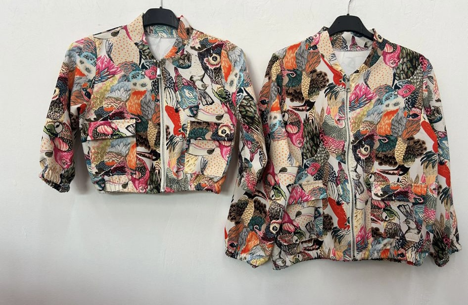 Matching ara bomber