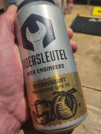 Moersleutel [Alkmaar] Extravagant Peacherine QIPA 11% 44cl.