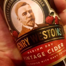 Henry Weston's Medium Dry Vintage Cider Full bodied oaky 6.5% 50cl