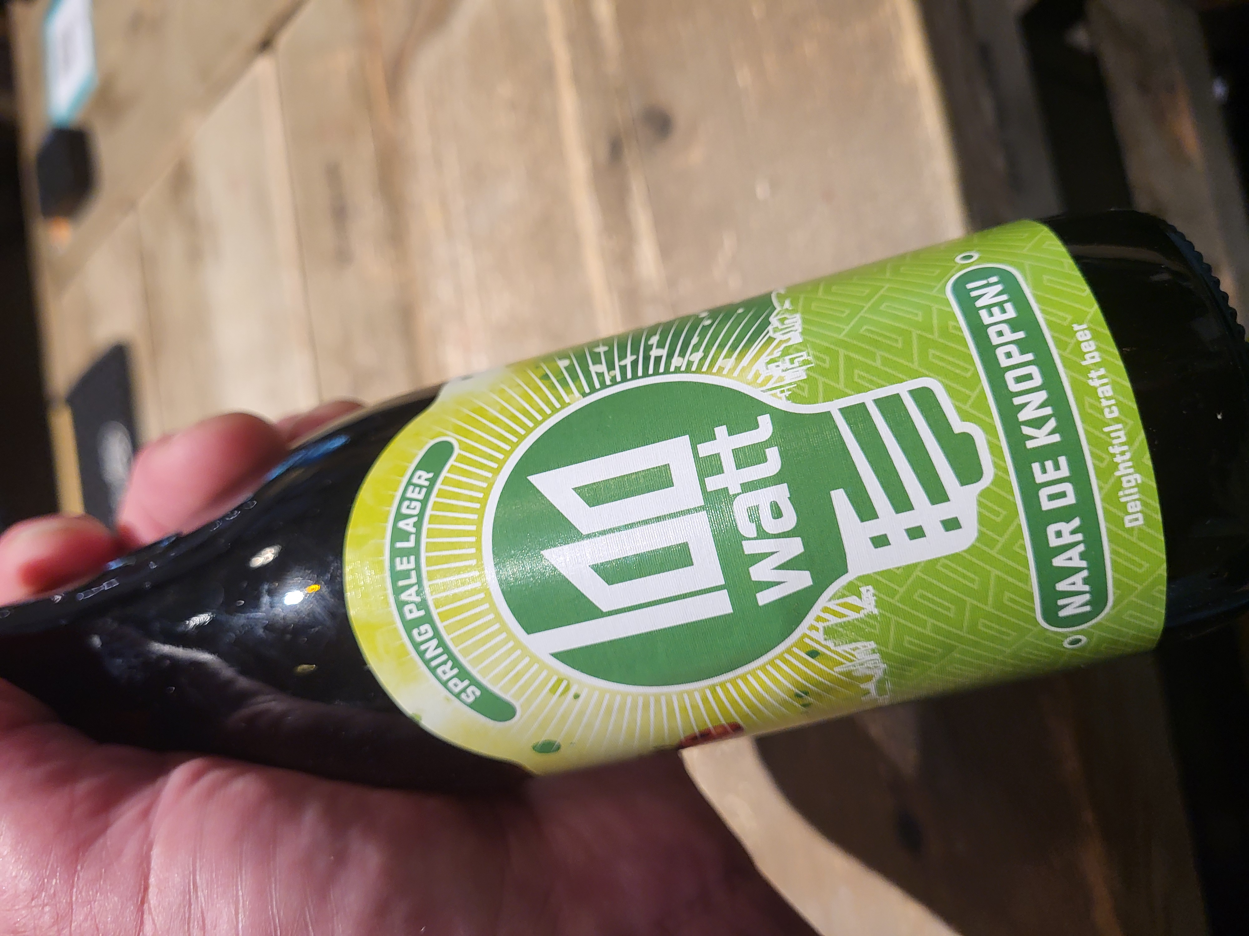 100 Watt [Eindhoven] Naar de knoppen Spring Pale Lager 5.6% 33cl.