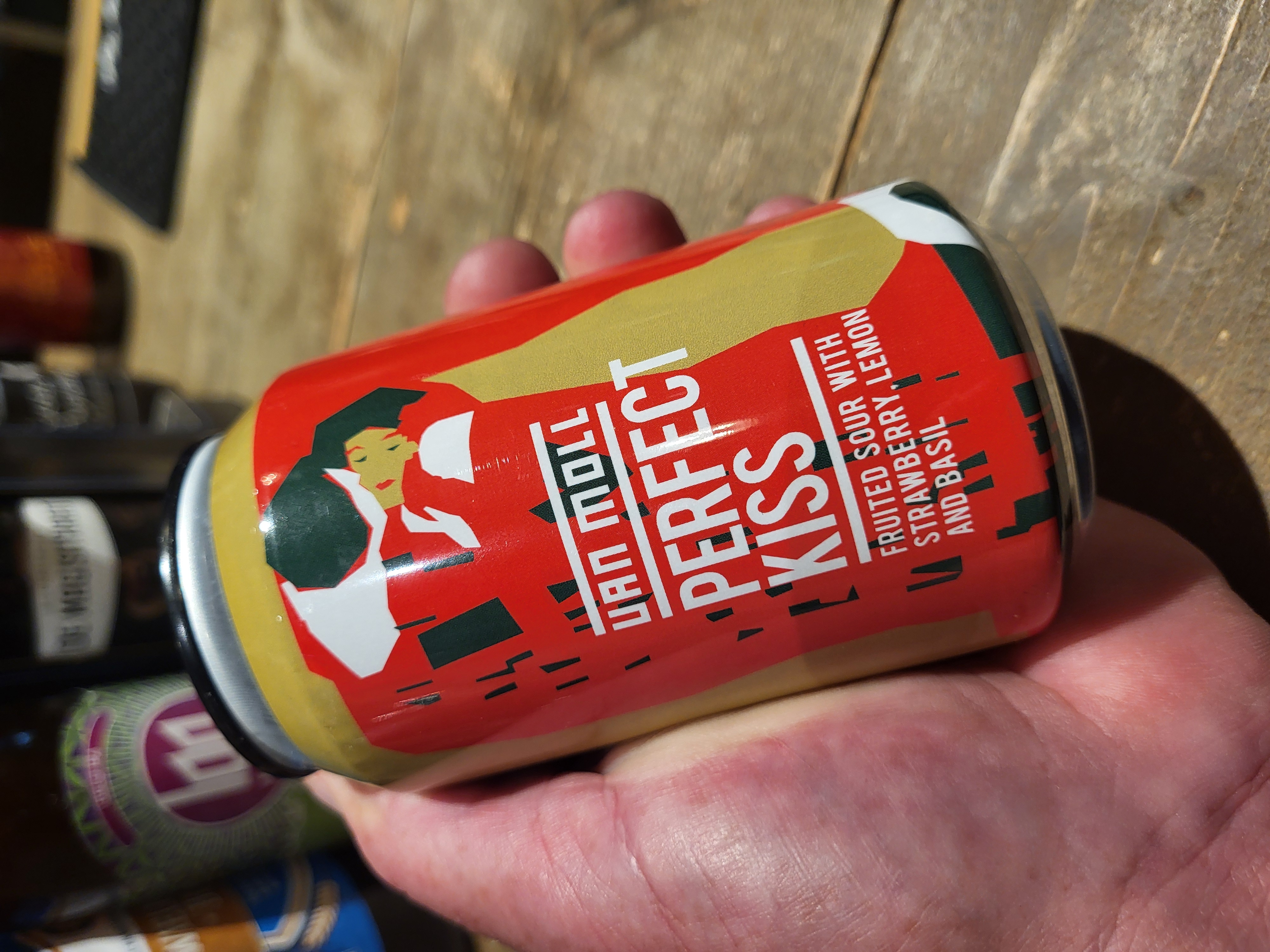Van Moll [Eindhoven] Perfect Kiss - fruited sour 5.5% 33cl.